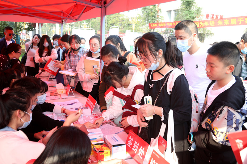 正式開學(xué)！衡陽幼高專迎來首批大學(xué)生