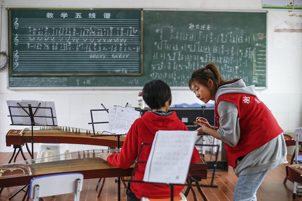 “藝”起成長，伴你同行 ——衡陽幼兒師專志愿者赴衡南縣松江聯(lián)合學校長嶺校區(qū)開展支教幫扶活動